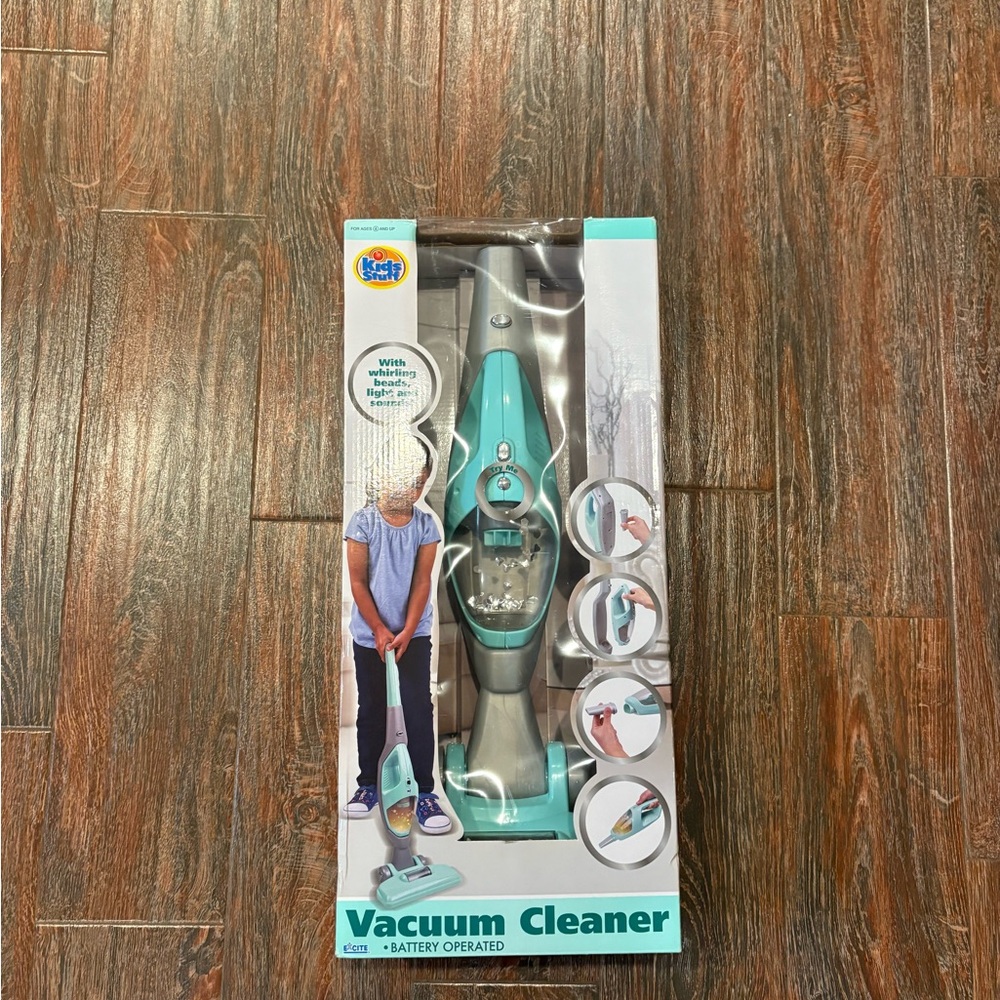 New Retro Kids Stuff Vacuum Cleaner Battery Operated